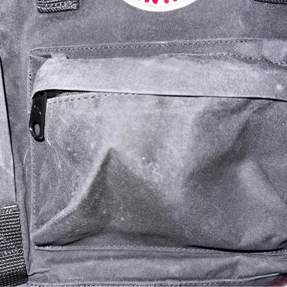 Fjallraven Kanken mini backpack - Picture 2 of 5